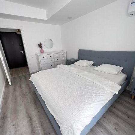 Cosmopolis Bliss: Your Home Away From Home Stefanestii de Jos Zewnętrze zdjęcie