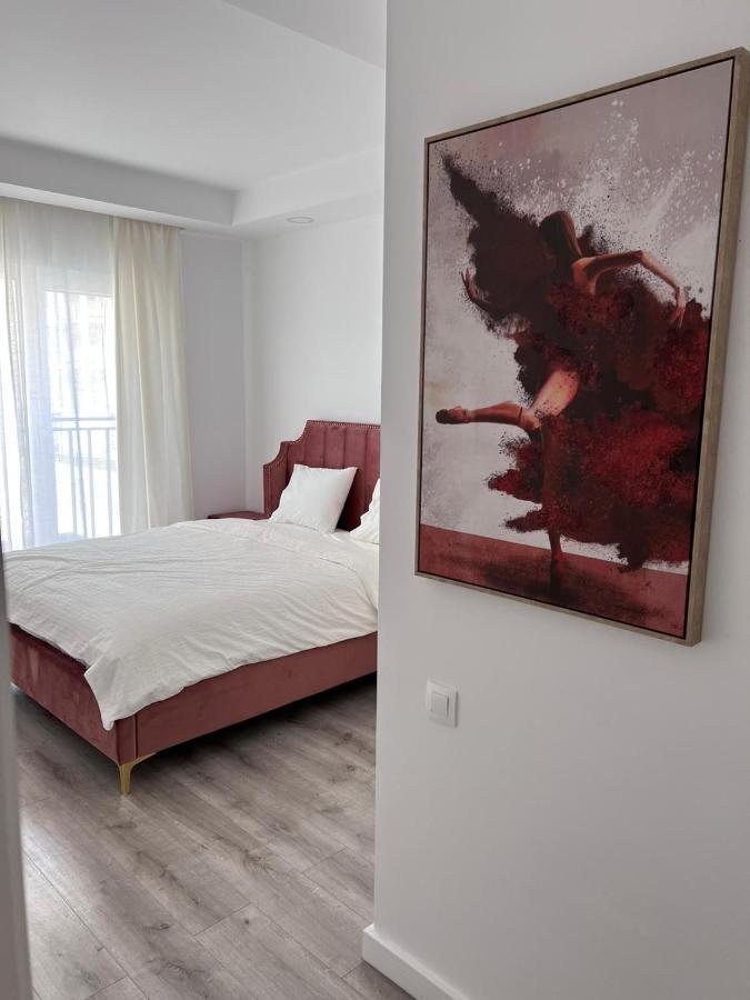 Cosmopolis Bliss: Your Home Away From Home Stefanestii de Jos Zewnętrze zdjęcie