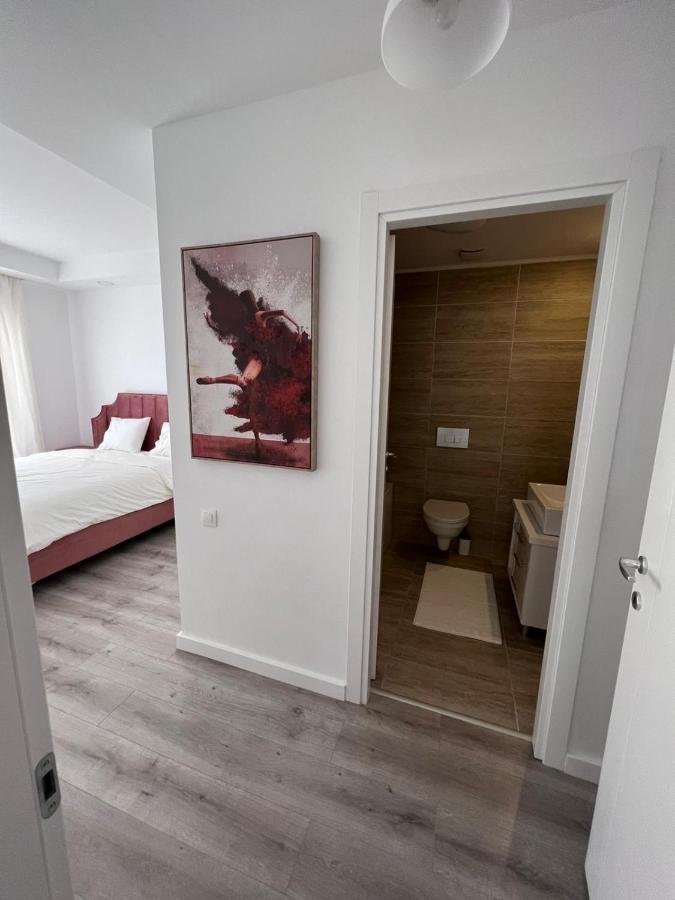 Cosmopolis Bliss: Your Home Away From Home Stefanestii de Jos Zewnętrze zdjęcie